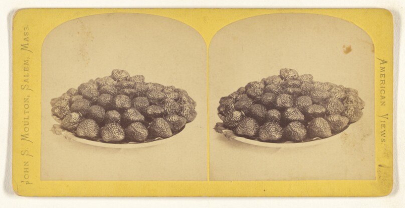 [Bowl of strawberries]