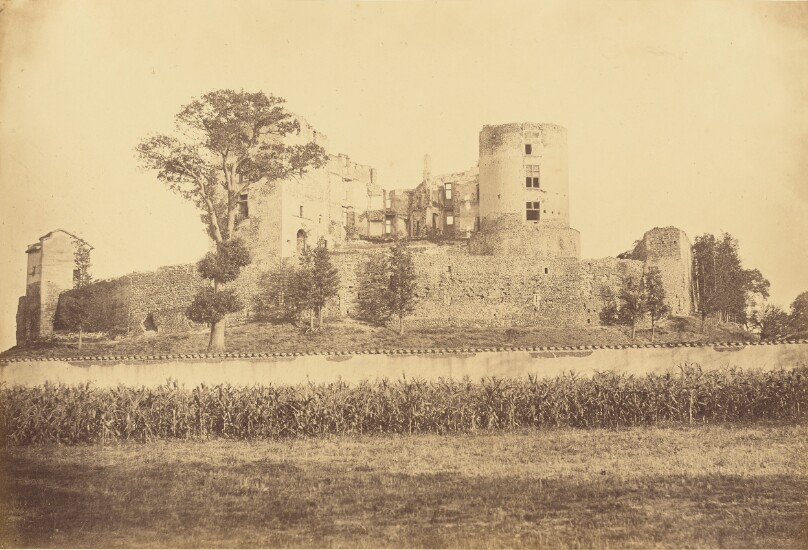 Chateau de Montrond, Près de la Station de Ce Nom