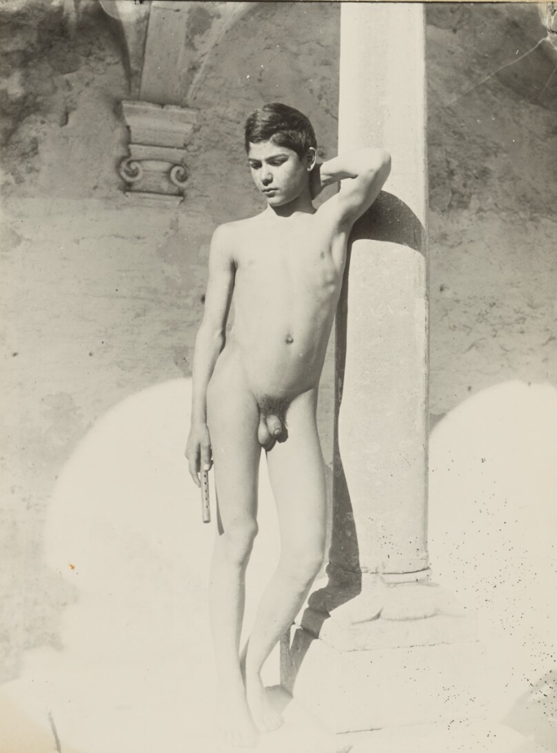 [Nude boy with flute]