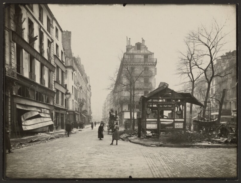 [Le Quartier St Paul torpille, rue Francois Miron]