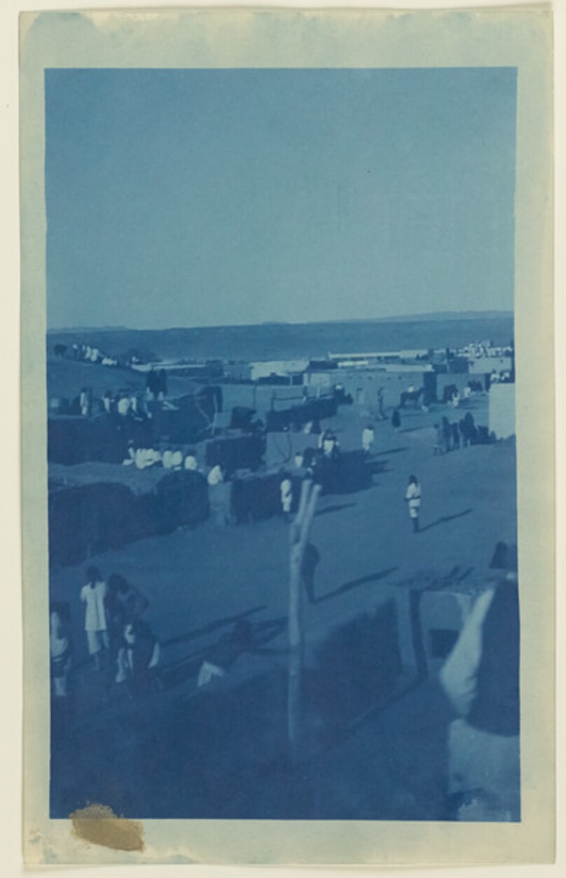 [Footraces in Isleta Pueblo]