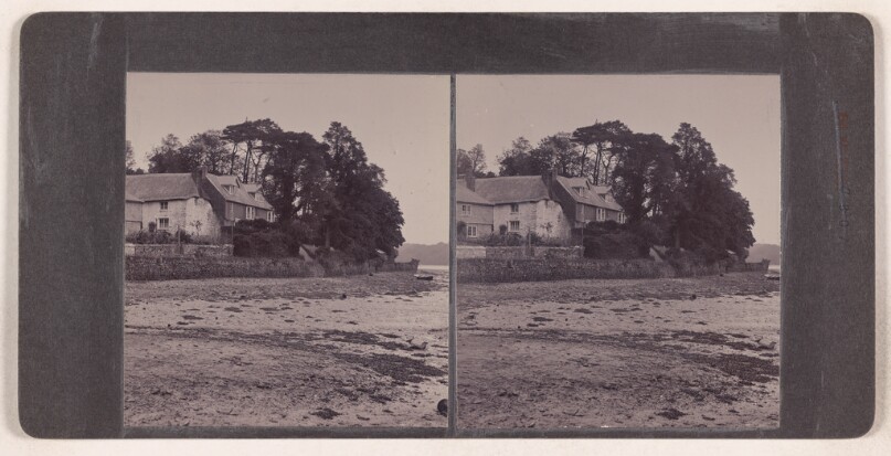 [Unidentified house next to dry riverbed] (recto); [Stone walkbridge] (verso)