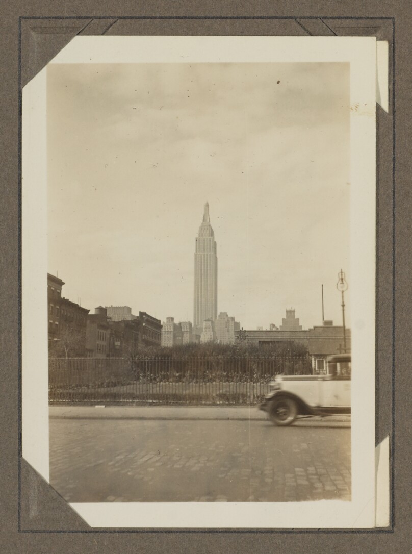 [Empire State Building, New York]