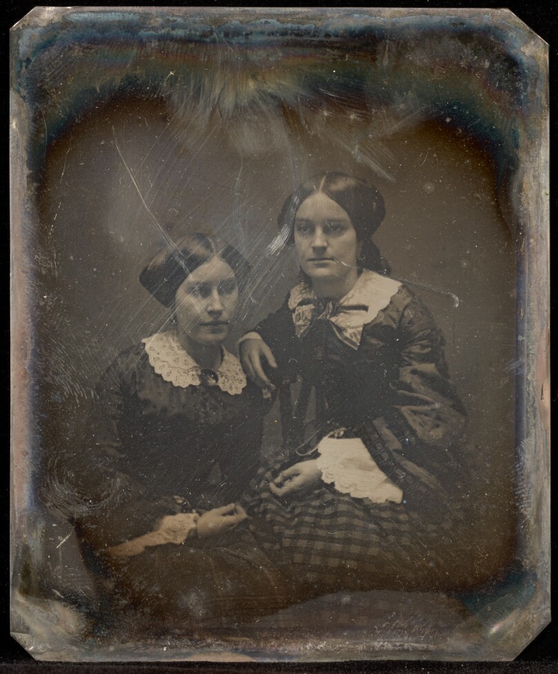 [Portrait of Emma and Florence Elliott]