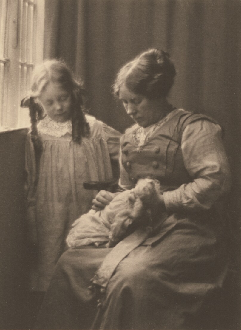 [Mrs. Frederick H. Evans, Barbara Evans, and Phyllis the Doll]