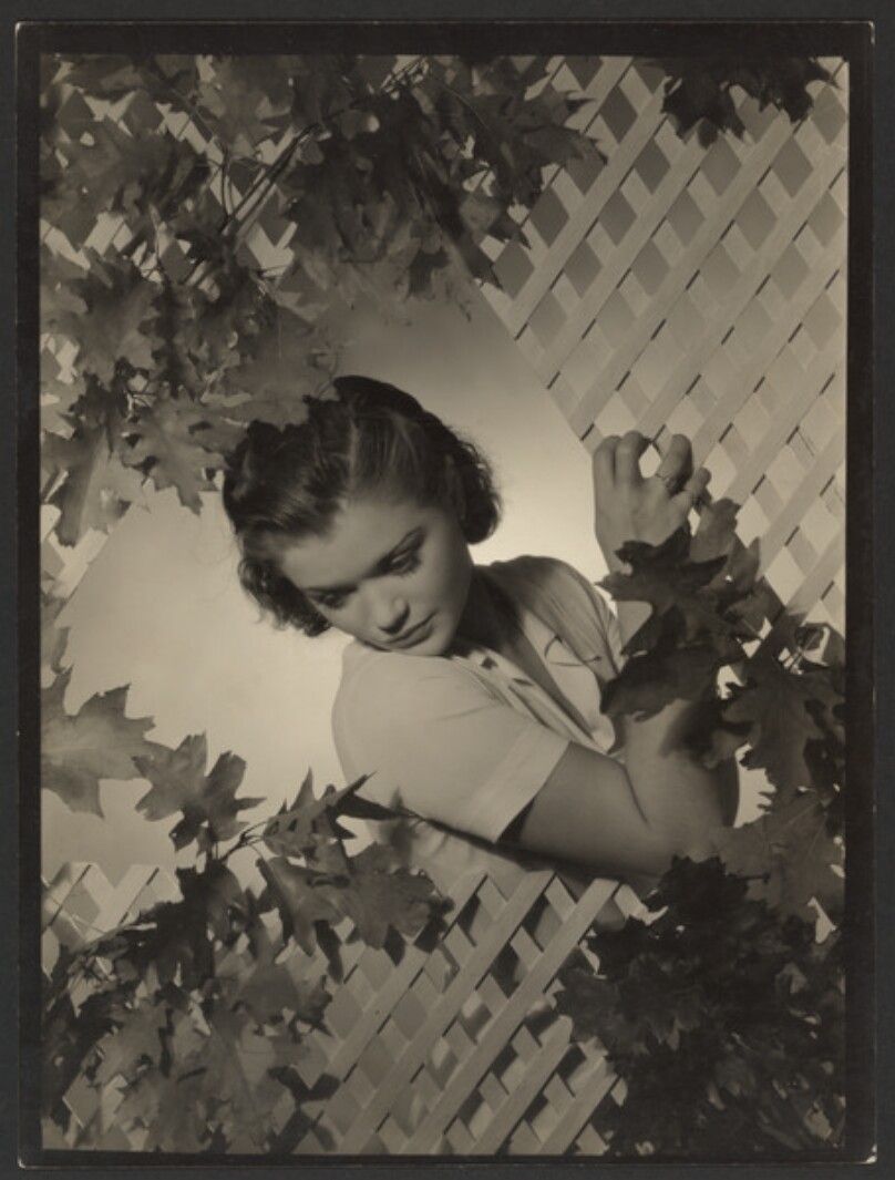 Simone Simon
