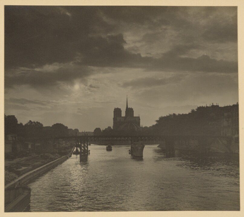 [Bridge on the Seine]