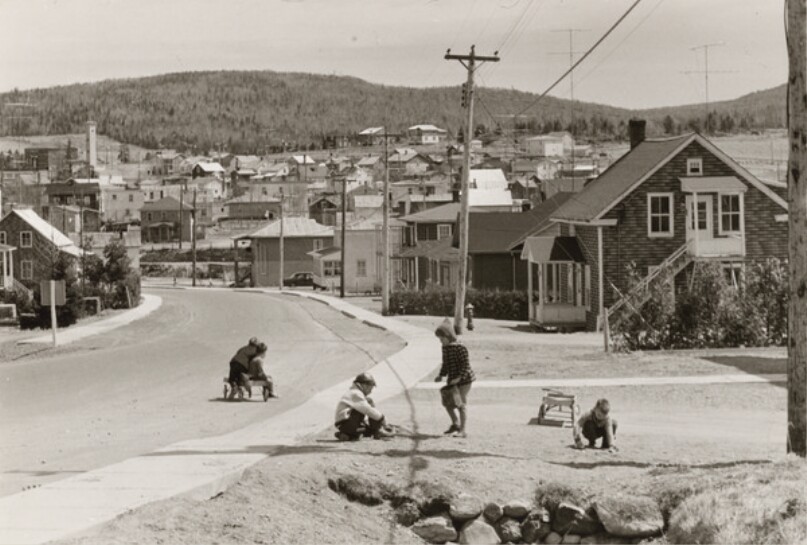[Children playing]
