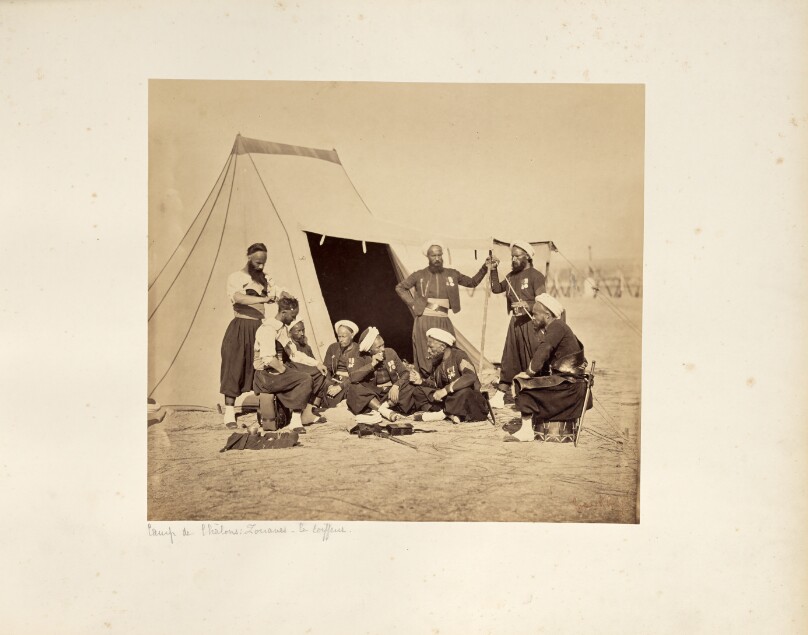 Camp de Châlons: Zouaves - le coiffeur
