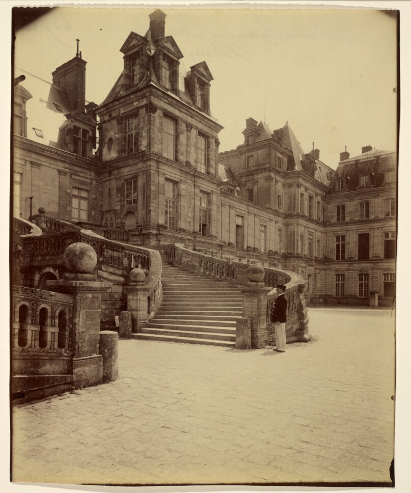Fountainebleau - Cour des Adieux