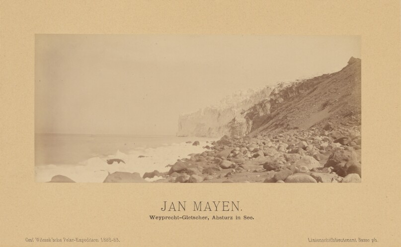 Jan Mayen, Weyprecht-Gletscher, Absturz in See