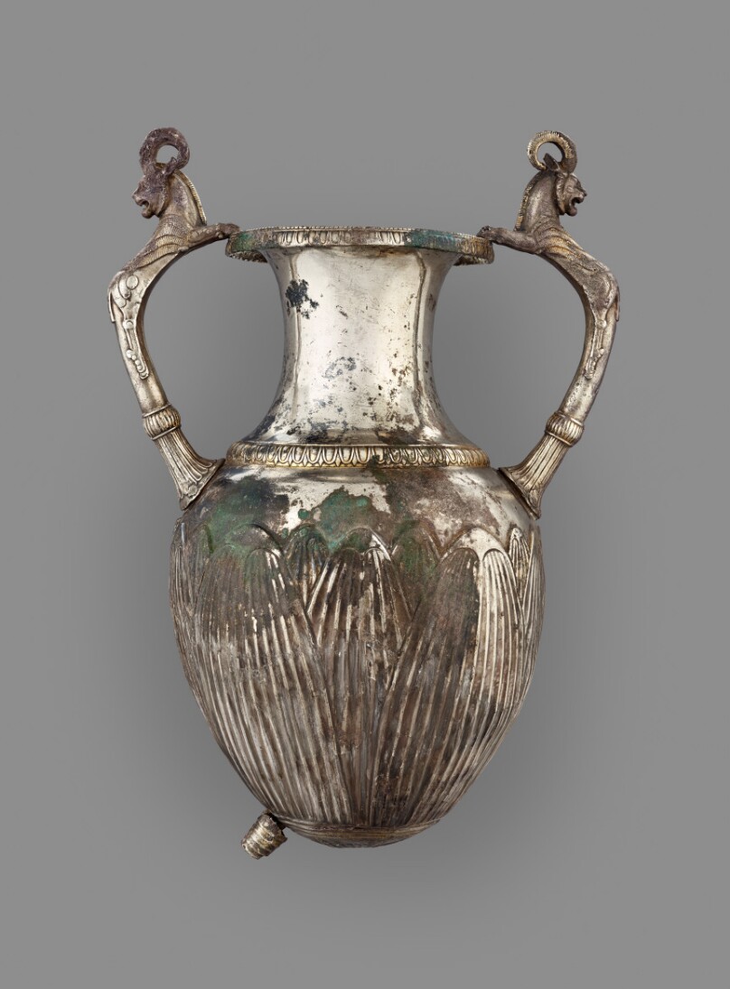 Amphora Rhyton with Lion-Griffin Handles