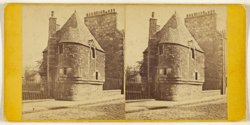[Queen Mary's Bath House, Scotland]