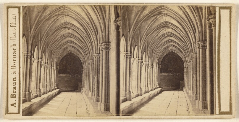 Arles. Interieur du cloitre St.-Trophine.
