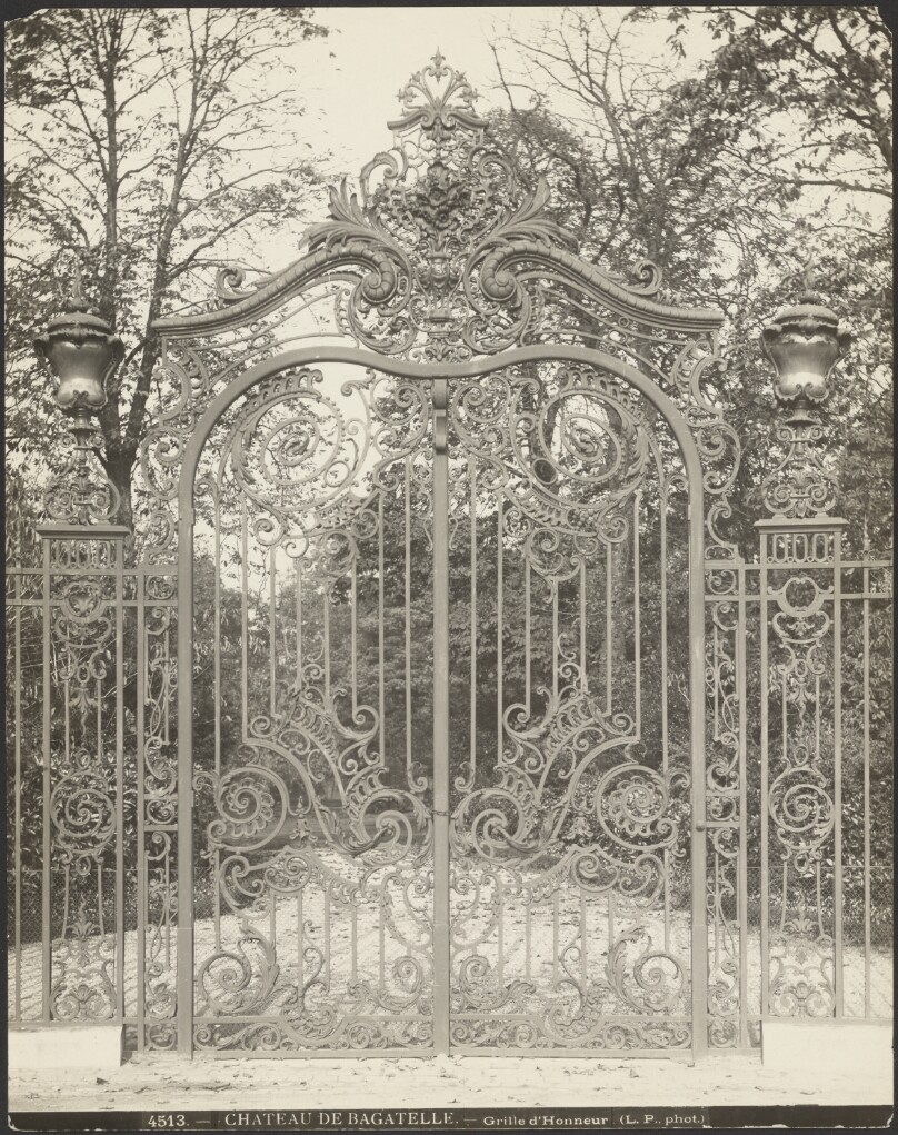 Chateau de Bagatelle - Grille d'Honneur