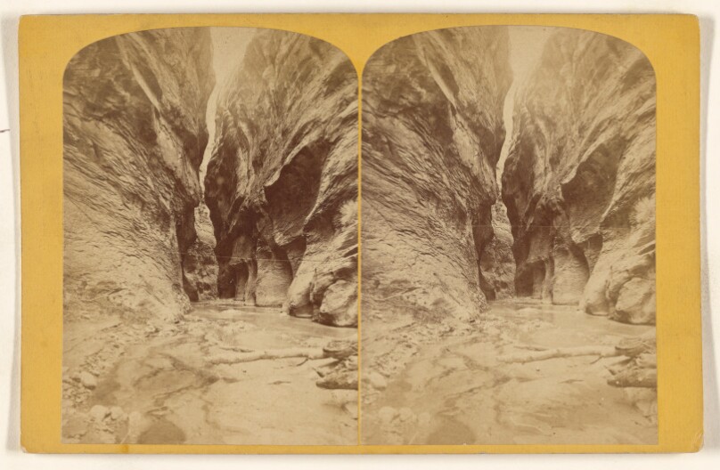 Alcove Wall. [Pa-Roo-Nu-Weap. Rio Virgen.]