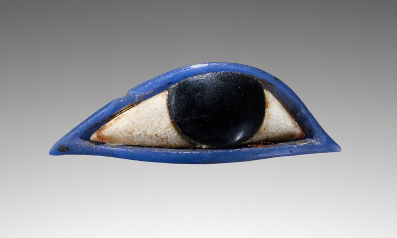 Inlay in the Form of an Eye