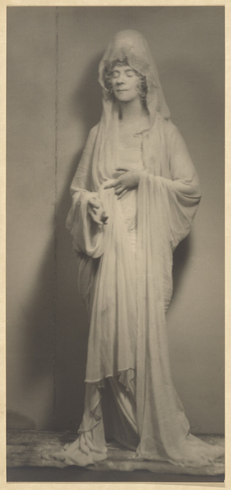 [Portrait of Ruth St. Denis]