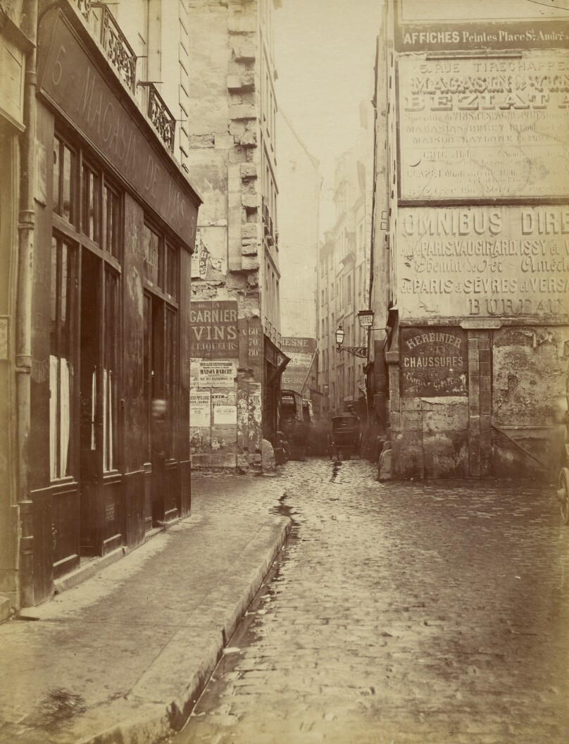 Rue Tirechappe, vue prise de la rue Saint-Honoré