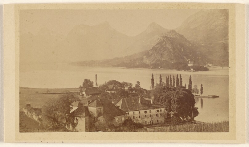Lac d'Annecy pris de Valloire.