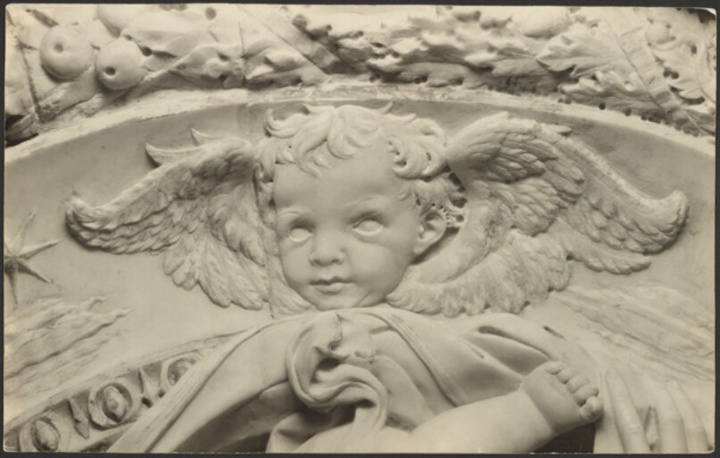 Detail of frame, Angel, by an assistant, corrected by Antonio Rossellino.
