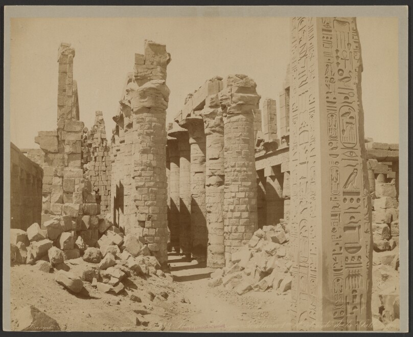Karnak, Obelisque Touthmes 1er et colonnade de la Salle [illeg]