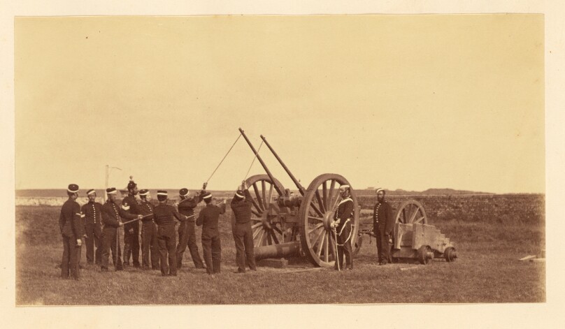 [Fifeshire Artillery Militia assembling cannon]