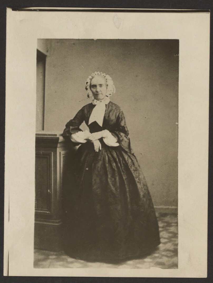 [Henriette Renan]