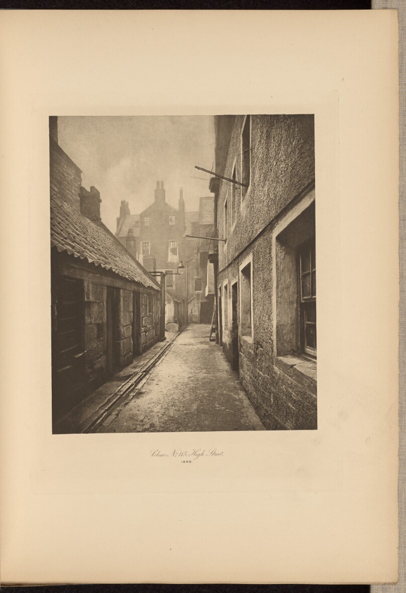Close No. 115 High Street