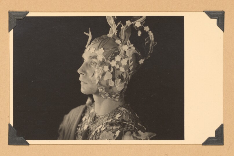 [Harald Kreutzberg as Messenger of Spring]