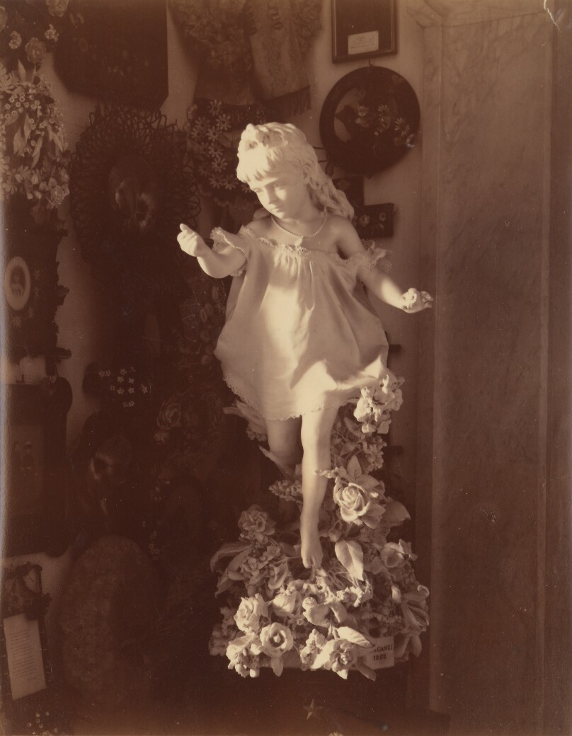 [Statue of a Little Girl]