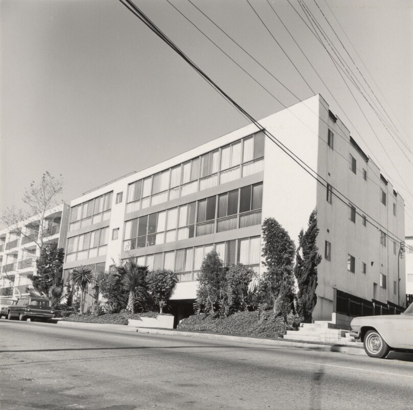 708 S. Barrington Ave.