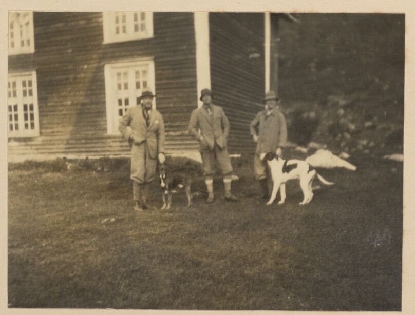 [Men and dogs]