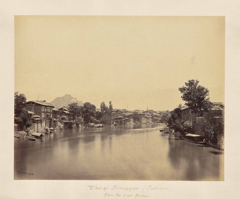 Srinuggur: Up the River from the 6th Bridge