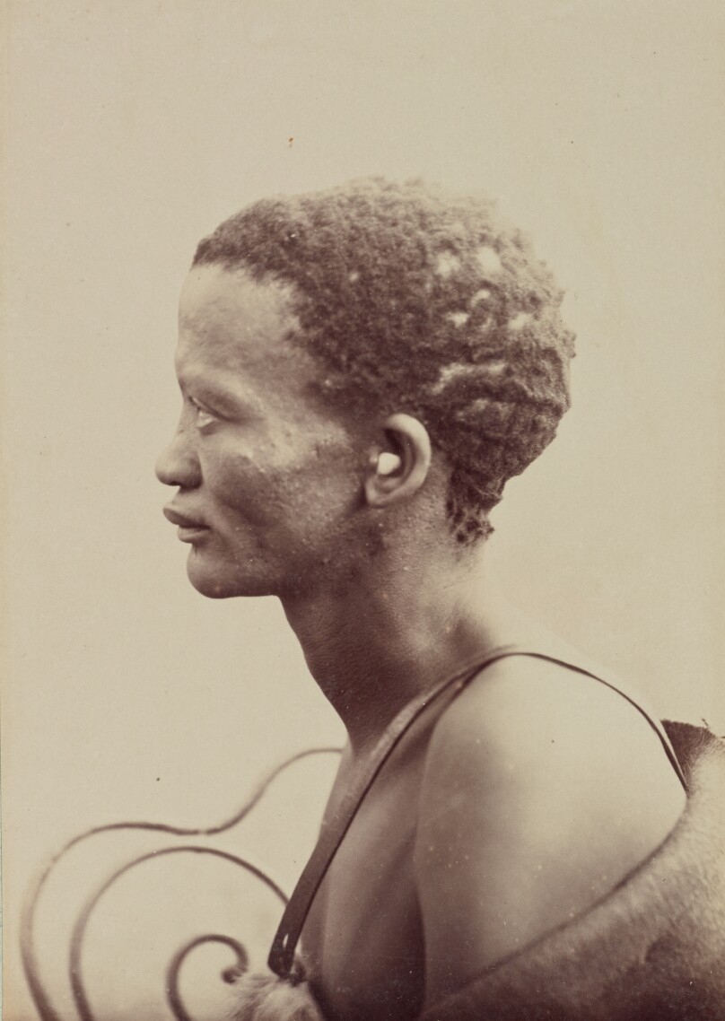 [Elias Rooi, 32 ans.]