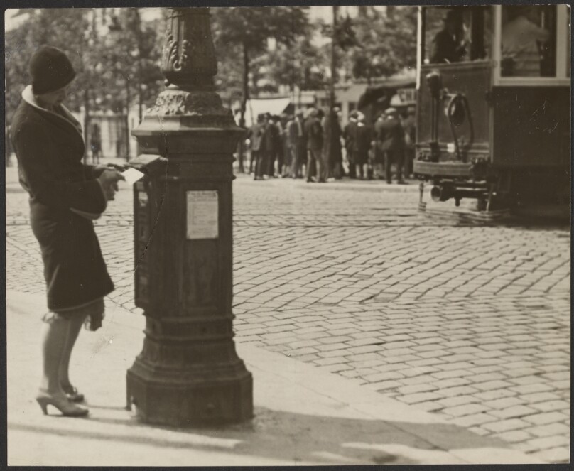 [Germans in Paris series, Mailing a Letter]