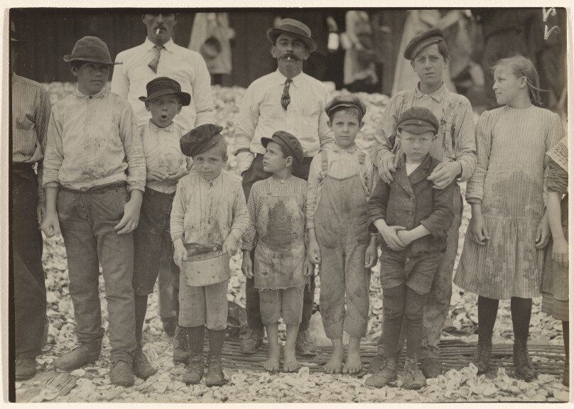 [Group of Oyster Shuckers, Biloxi, Mississippi]