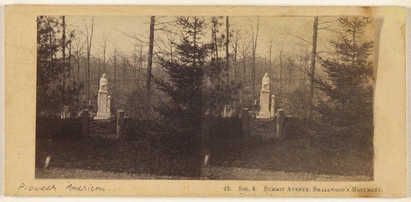 Summit Avenue, Smallwood's Monument.