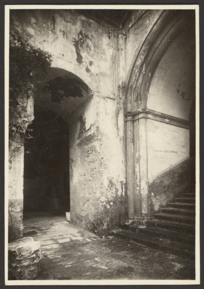 [Entryway and staircase]