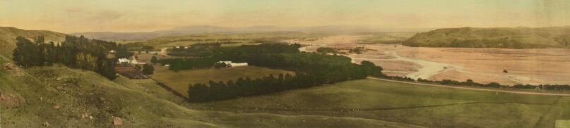 [Landscape Panorama of New Zealand]
