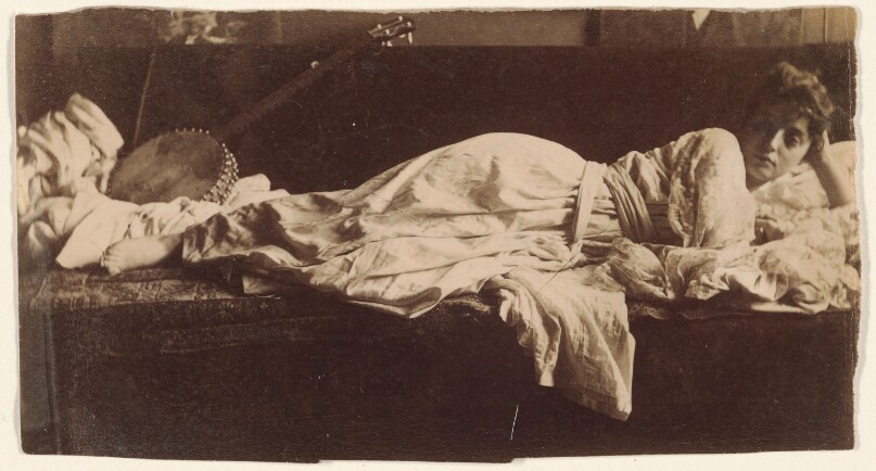 [Blanche Gilroy in Classical Costume, Reclining with Banjo]