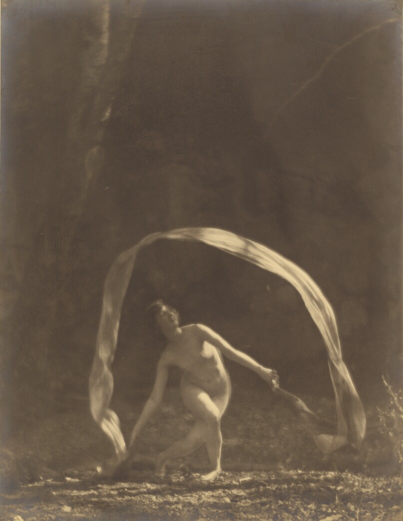 [Doris Humphrey Performing Scarf Dance]