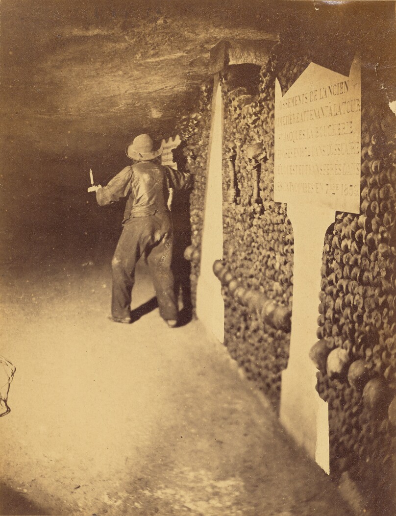 [Bones from the old cemetery of Tour Saint Jacques deposited in 1859]