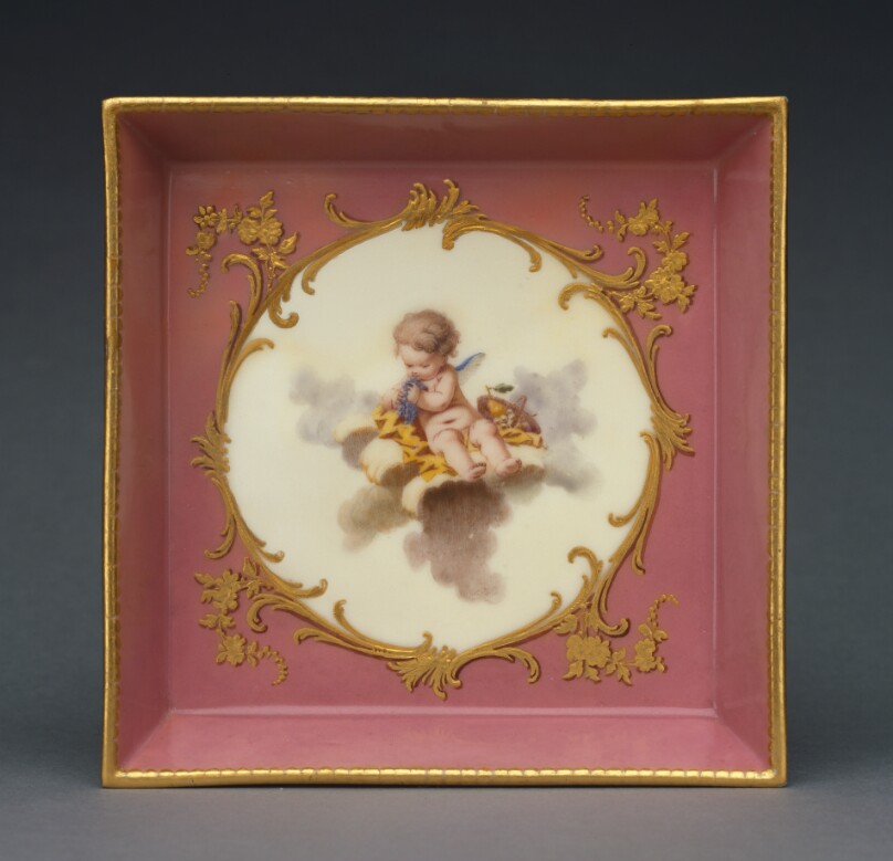 Tray (plateau carré, deuxième grandeur)