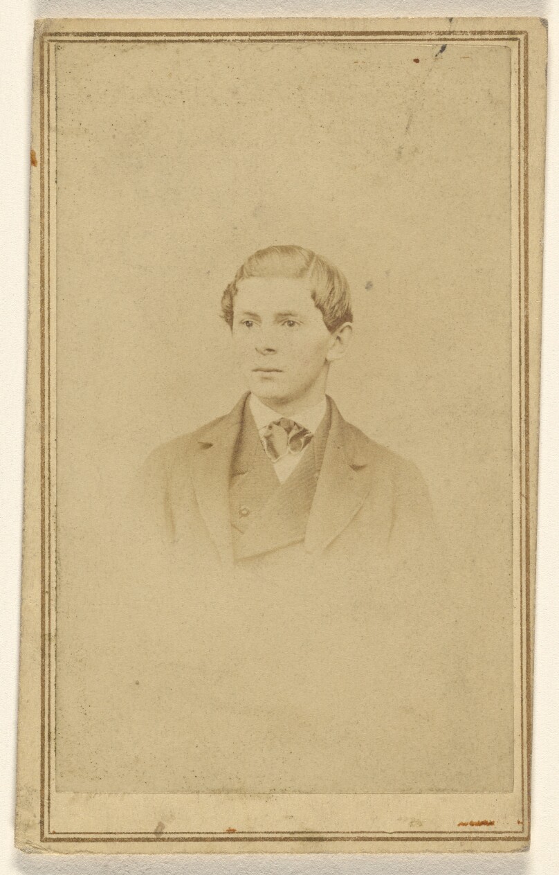 [Unidentified young man, in vignette-style]