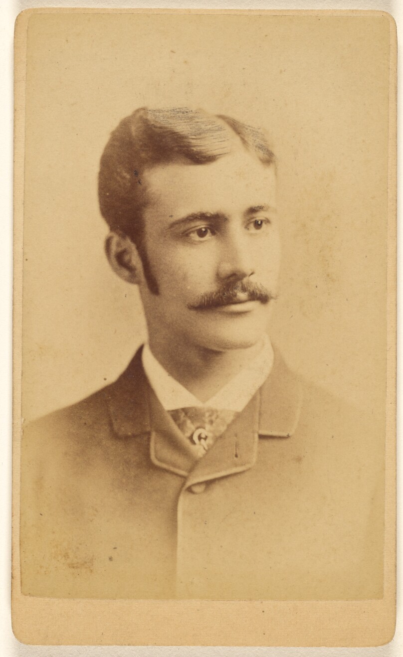 [Unidentified man with moustache, in 3/4 profile]