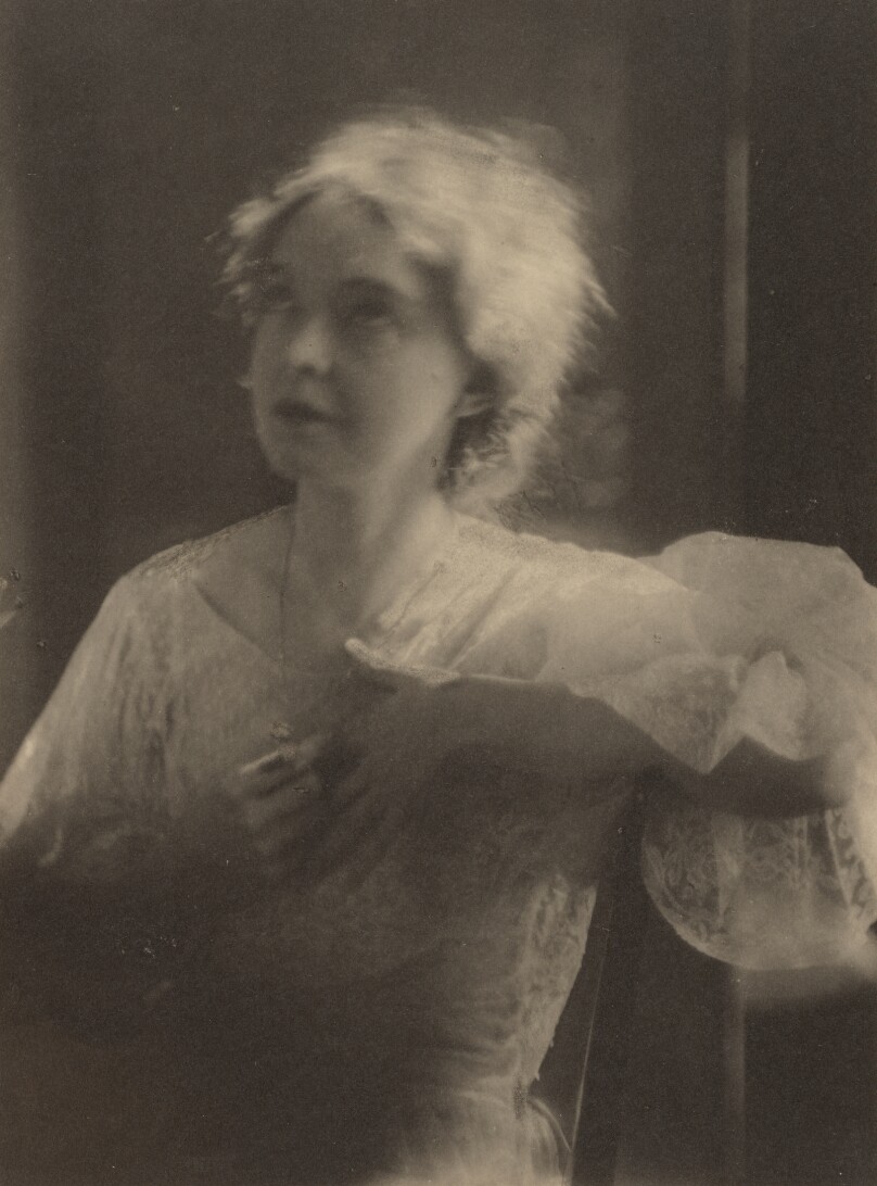 [Lillian Gish]