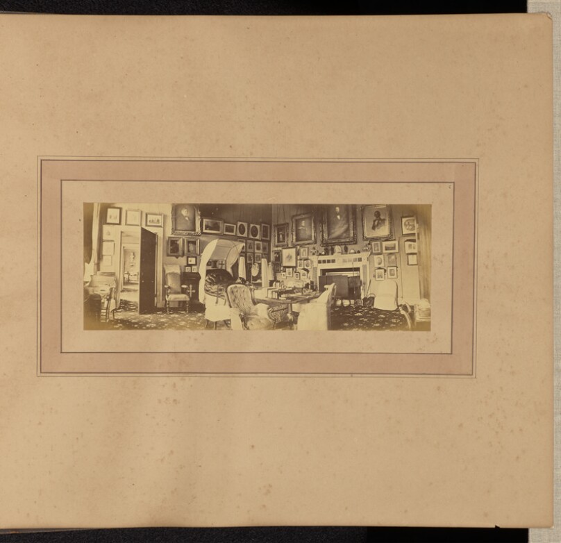 [Interior view of a room]
