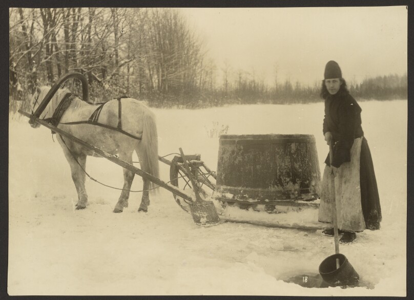 Cheremenestsky Monastery, Water Carrier