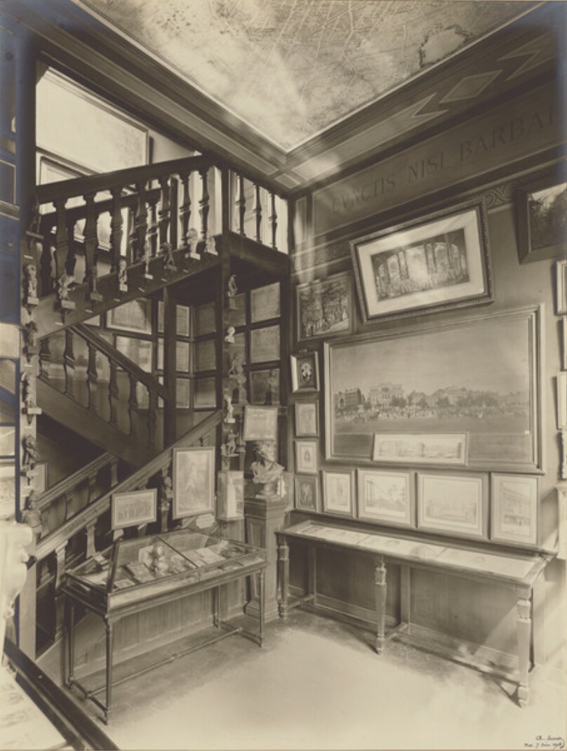 [Interior of Musee Carnavalet]